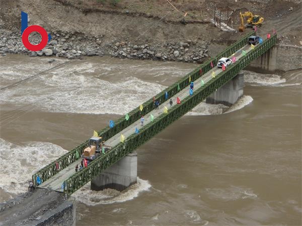 四川省木里縣卡楊公路中鐵六局200型108米單跨60.96米四排單層加強(qiáng)型 四川省木里縣卡楊公路中鐵六局200型108米單跨60.96米四排單層加強(qiáng)型